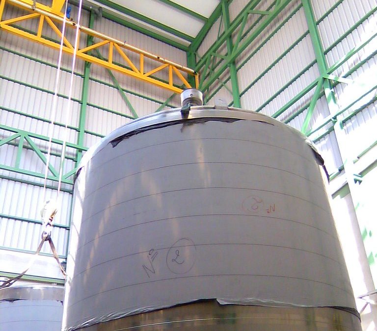 Construction of stainless steel deposit in a factory.